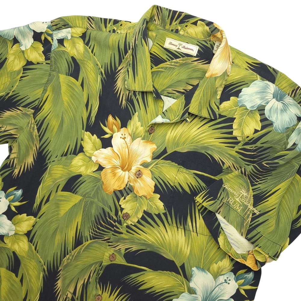 Tommy Bahama Shirt Mens XL Floral Hawaiian Short Sleeve Silk Button Up Casual
